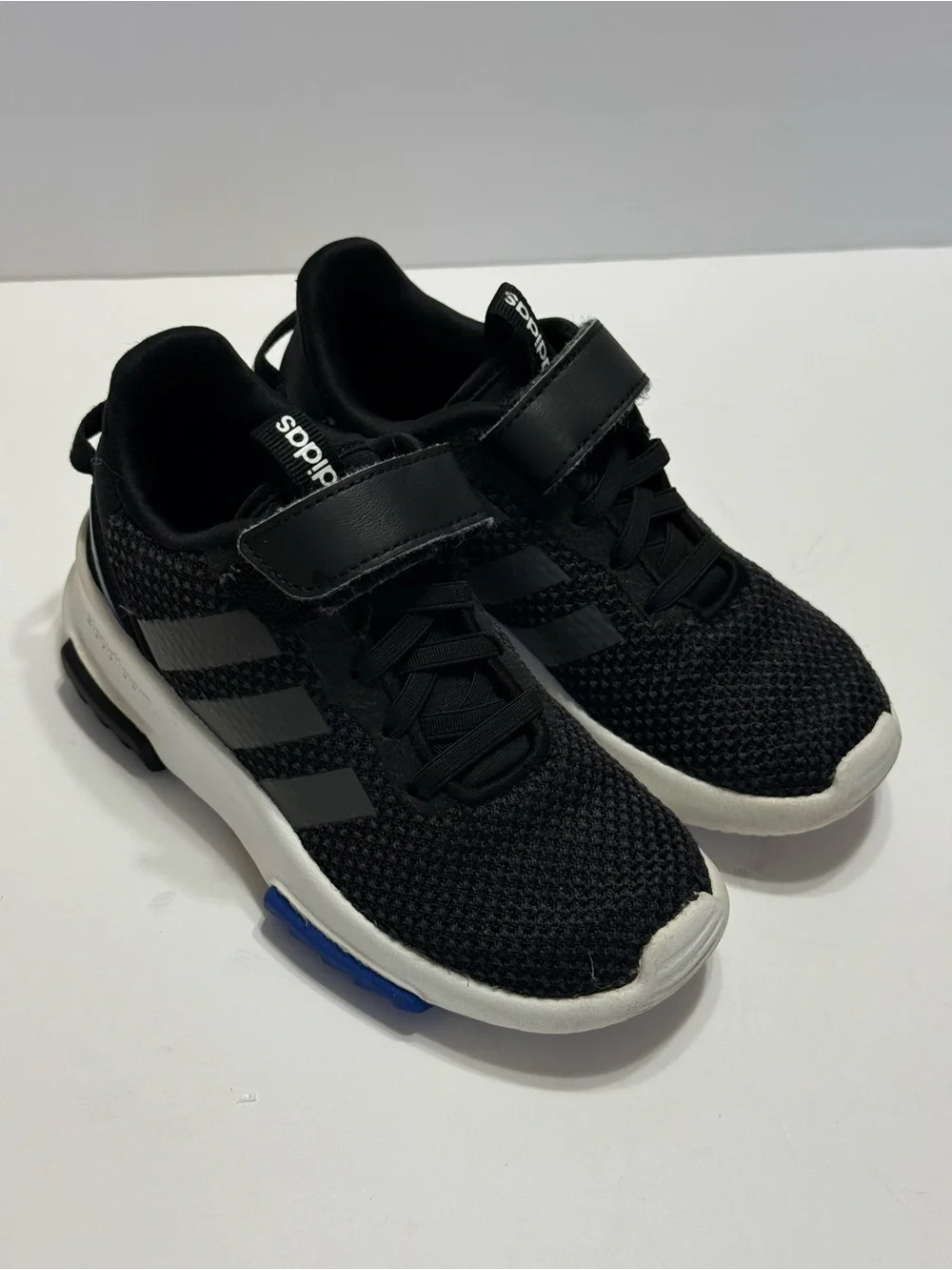 adidas Cloudform Black Mesh Sneakers with White Midsole Boy's Sz 11